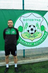 8 Емил Йорданов Колев