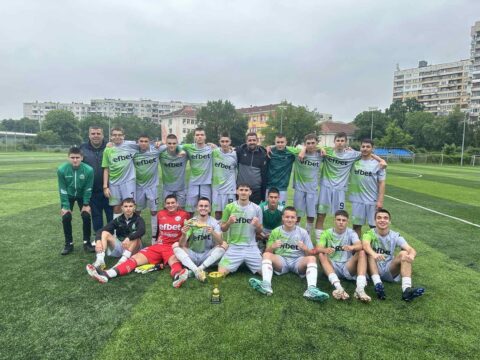 Бронзови медали за юношите старша възраст от ДЮШ на Балкан